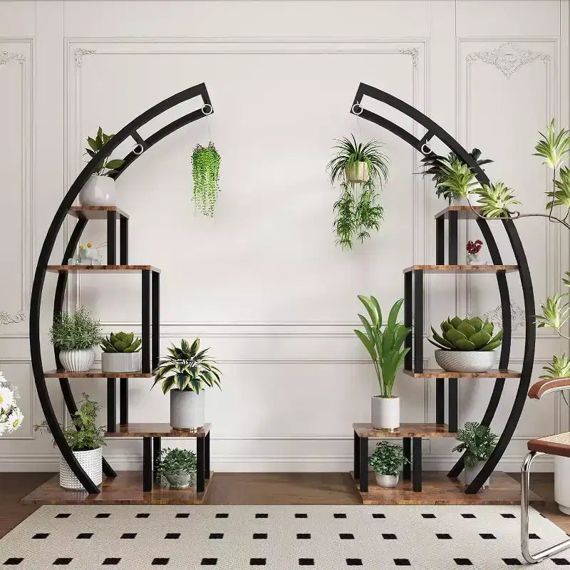 Grande porta piante a 5 livelli, scaffale espositivo semicircolare in metallo e legno con ganci, organizer angolare per interni ed esterni, 142 cm