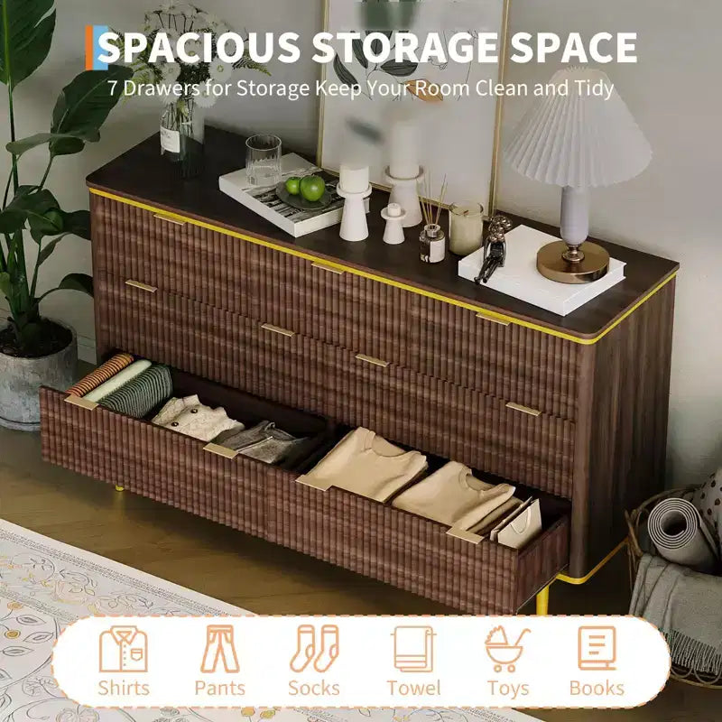 Comò a 7 cassetti per camera da letto, cassettiera in legno da 54W con maniglie dorate, comò scanalato come porta TV, cassettiere organizer per soggiorno