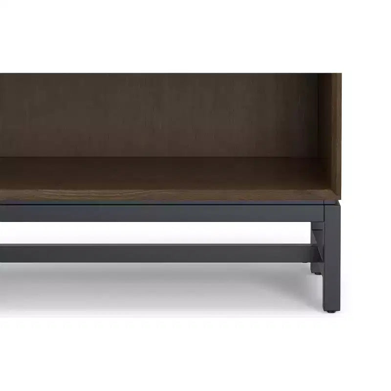 Libreria industriale a ripiani aperti, in legno massello e metallo, di 168 x 76 cm, rettangolare, stile moderno di metà secolo, color noce