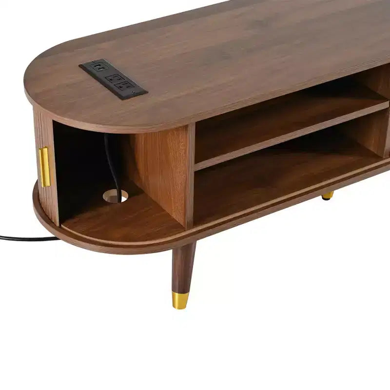 Mobile TV ovale scanalato in legno di noce, console multimediale di metà secolo con stazione di ricarica per TV da 80 pollici