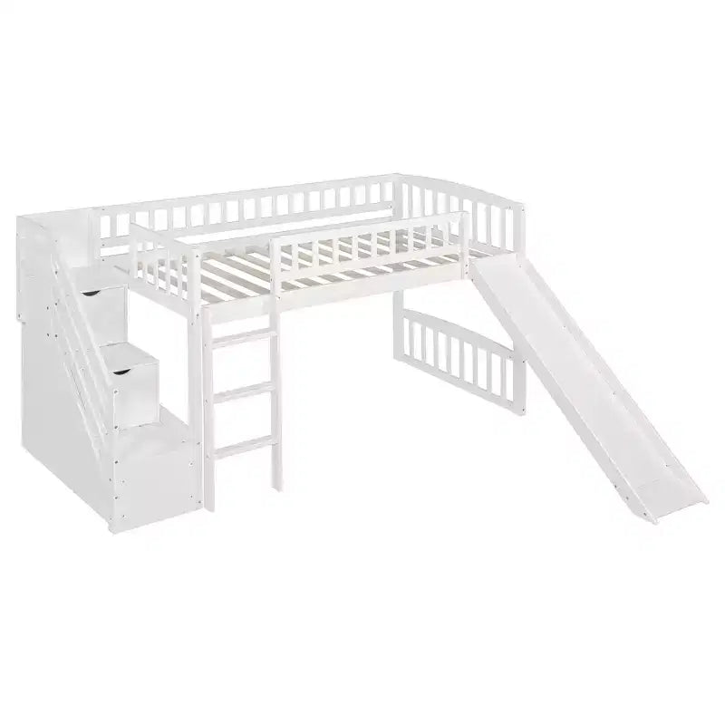 Letto a soppalco singolo con scivolo, struttura in legno con scalini contenitore e sponde di sicurezza, ideale per camerette.