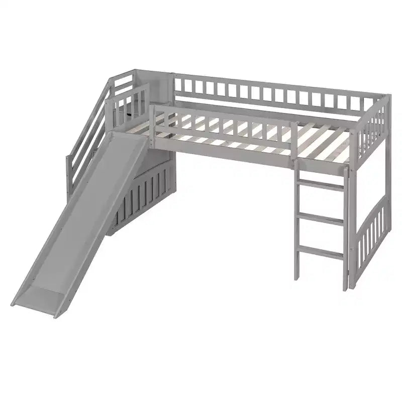 Letto a soppalco singolo con scivolo, struttura in legno con scalini contenitore e sponde di sicurezza, ideale per camerette.